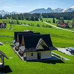 Nyaraló Domki-przystanek