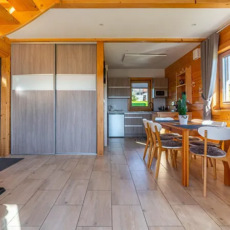 Domki-przystanek Nyaraló