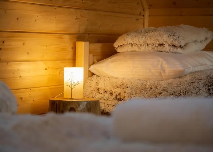 Domki-przystanek * Dzianisz