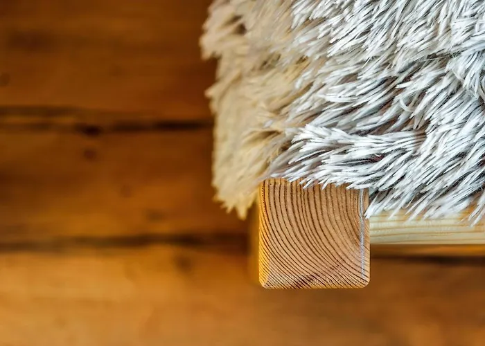 Domki-przystanek بيت للعطل Dzianisz