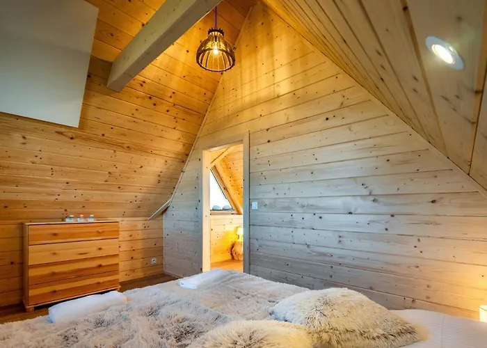 Domki-przystanek Nyaraló Dzianisz