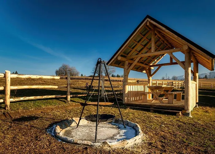 Domki-przystanek بيت للعطل Dzianisz