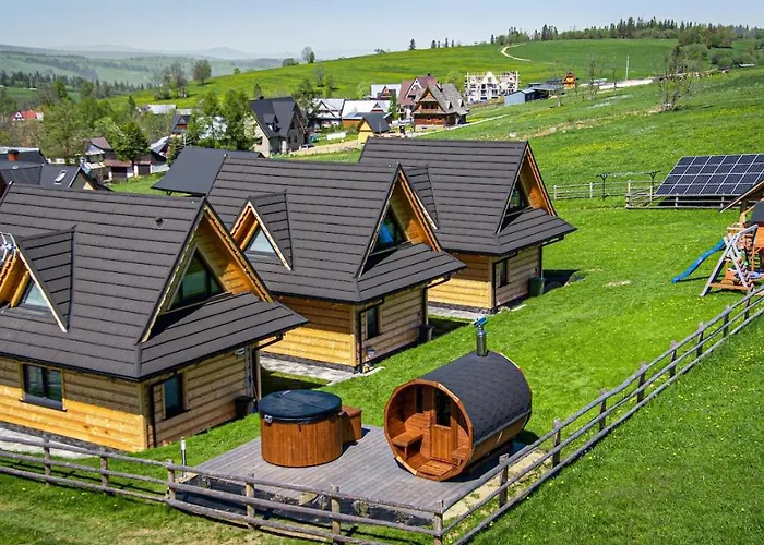 Domki-przystanek بيت للعطل Dzianisz