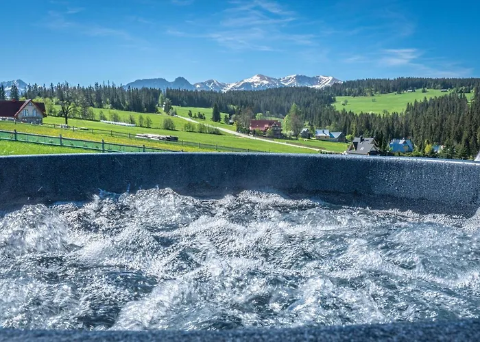 بيت للعطل Domki-przystanek Dzianisz