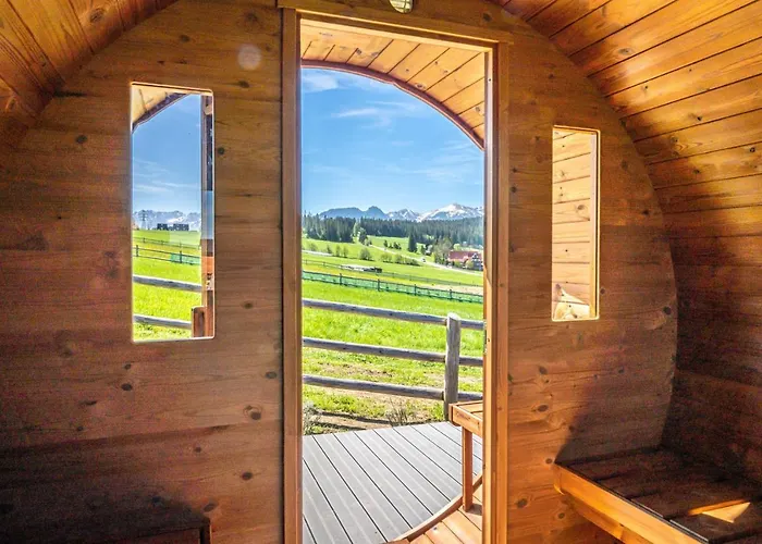 Domki-przystanek Nyaraló Dzianisz