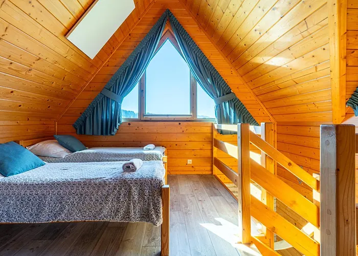 Nyaraló Domki-przystanek